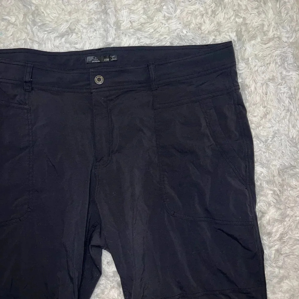 Prana Black Bermuda Shorts Athletic Casual Wear